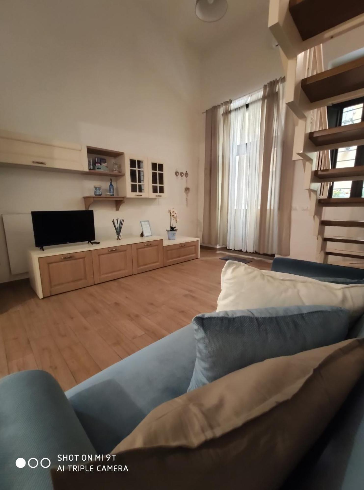 Minu Apartman Gaeta Szoba fotó